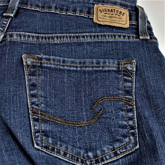 Levi’s Strauss Bootcut Jeans Signature at Waist Medium Wash Women's Size 8 Short - Picture 4 of 8